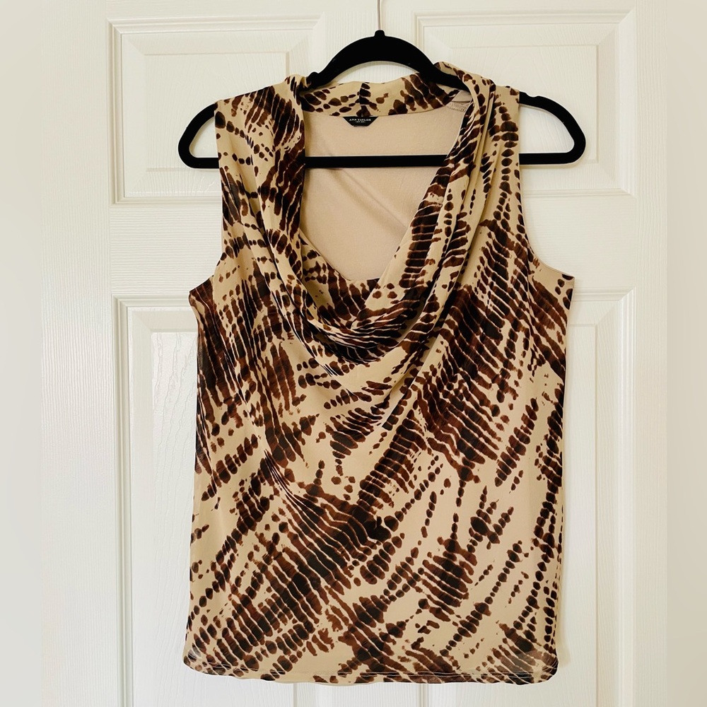 EUC 🤎 Ann Taylor | Sleeveless | Cowl-Neck Abstract Print Top